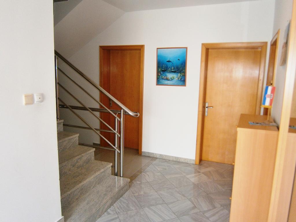 Sun House Apartments Bol Zewnętrze zdjęcie