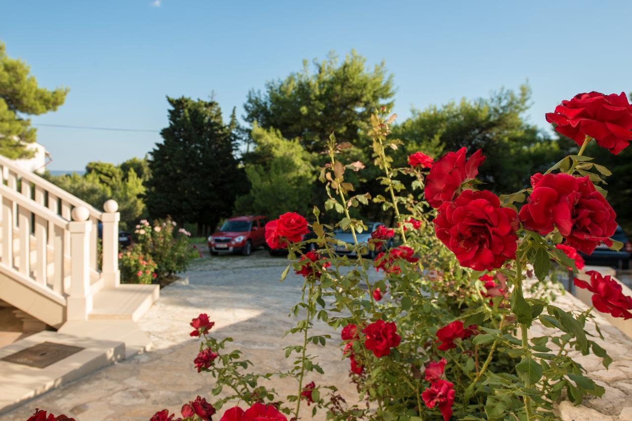 Sun House Apartments Bol Zewnętrze zdjęcie
