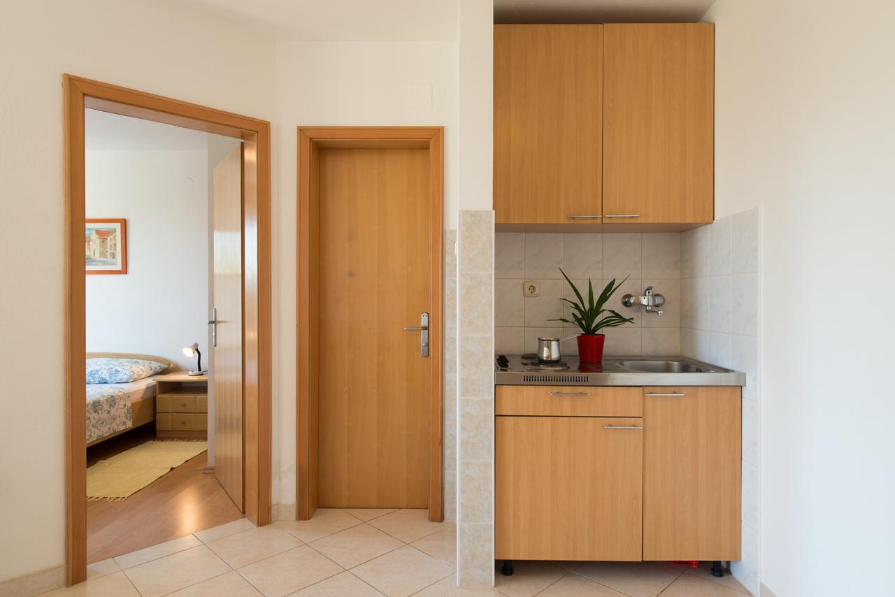 Sun House Apartments Bol Zewnętrze zdjęcie