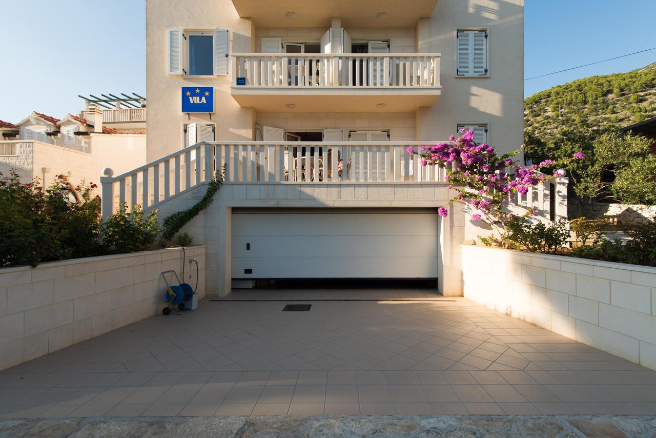 Sun House Apartments Bol Zewnętrze zdjęcie